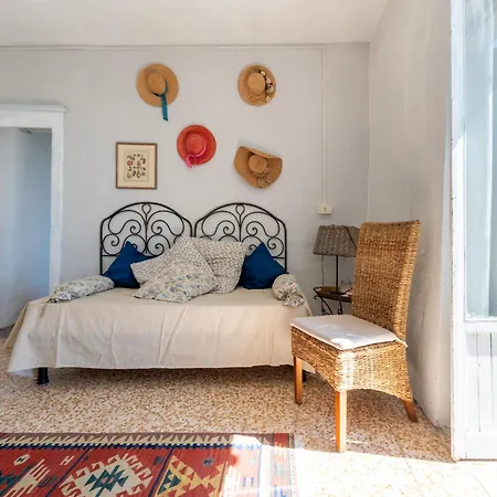 Queen Bee By Interhome Holiday home *